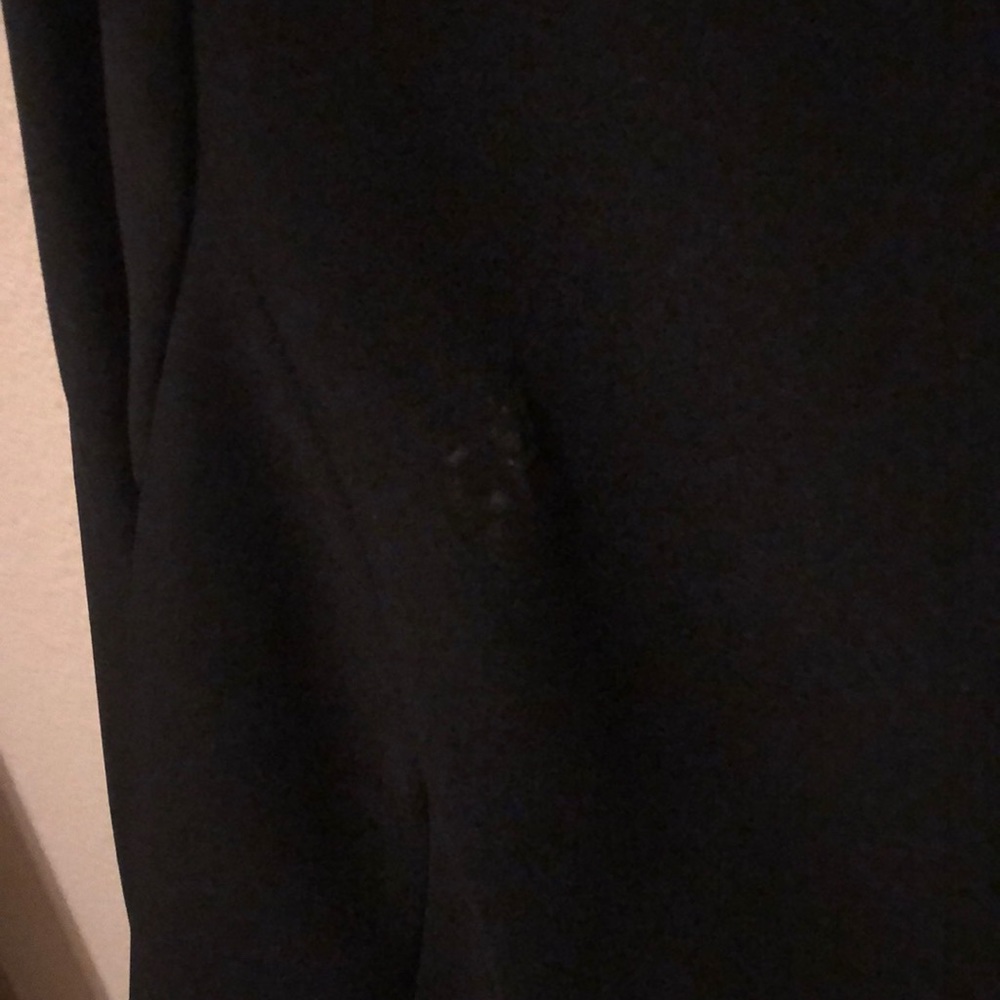 Vince Camuto black blazer. - Picture 4 of 4